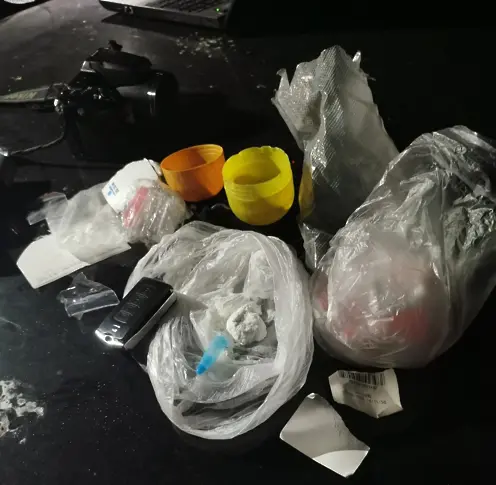 Антимафиоти разбиха наркогрупировка. Бебе използвано за параван на сделки с дрога