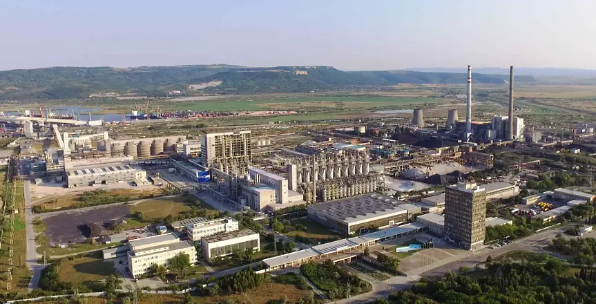 Работници от завод в Девня на протест за по-високи заплати