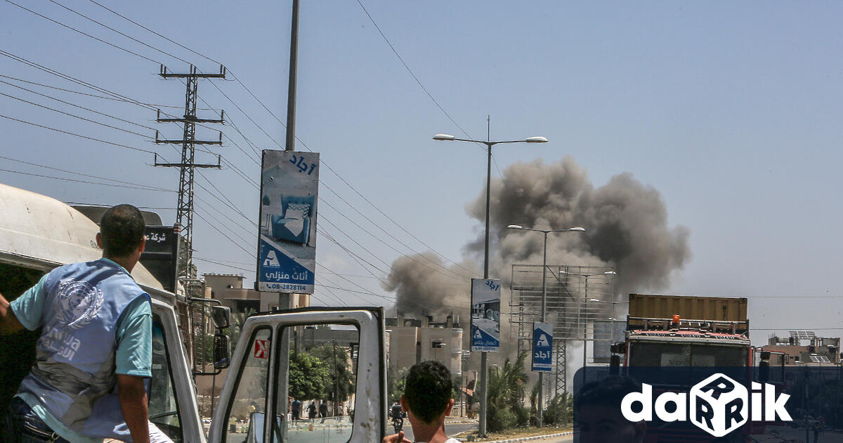 Израел подложи на нови удари ивицата Газа вчера след смъртоносната