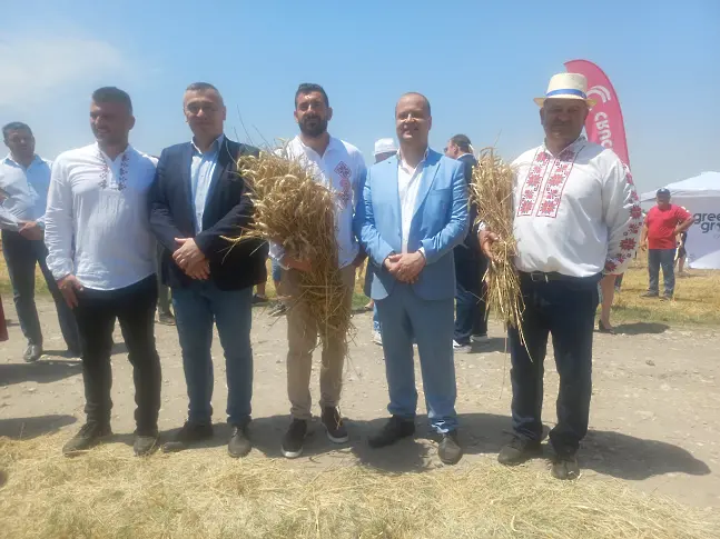  Министър Тахов: Над 6 млн. тона е предстоящата годишна продукция от пшеница за 2024 година 