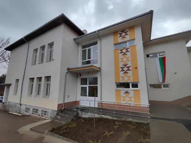 Училището в Градец получи еко статут