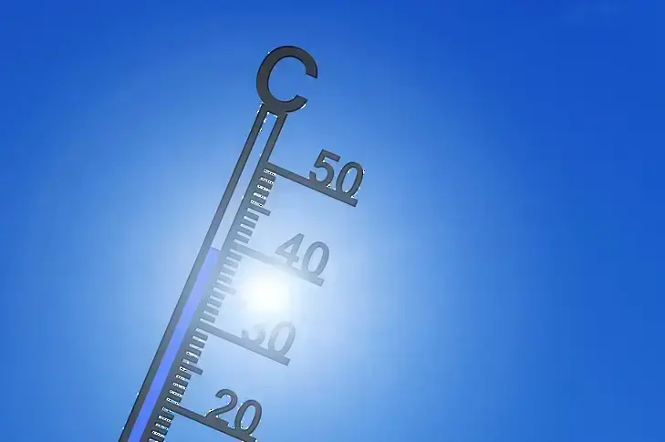 Остава горещо с температури до 39°