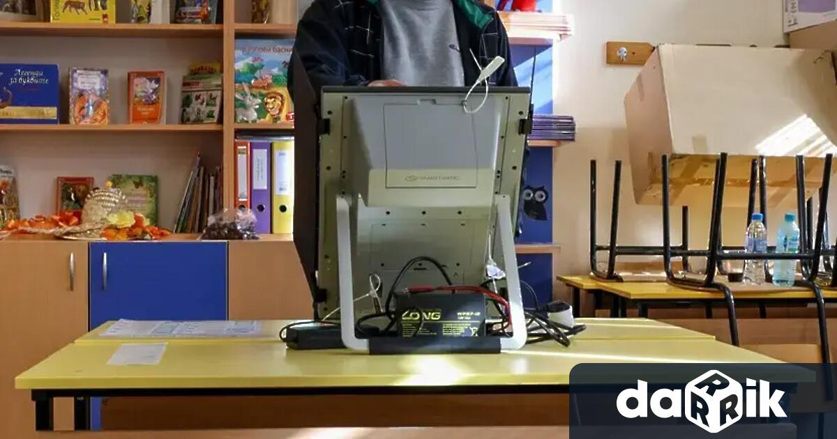 Изборният ден във Варненска област започна в спокойна обстановка съобщават