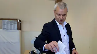 Костадин Костадинов: Очаквам победа за България и за демокрацията