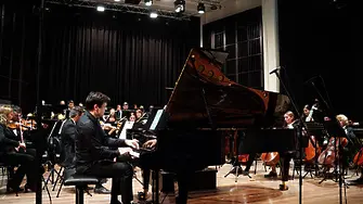 "Симфониета-Враца гостува на МФ „Софийски музикални седмици“ с нов концертен роял" на 17 юни от 19.00ч. в зала "България"