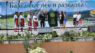 450 сърца биха в един ритъм на празника „Балканът пее и разказва“ в Гурково