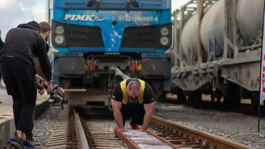 Най-силният българин - пловдивчанинът Мариян Димитров, ще дърпа три локомотива в опит за нов рекорд
