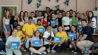 Десетки ученици се впуснаха в "Хрониките на Севлиево"
