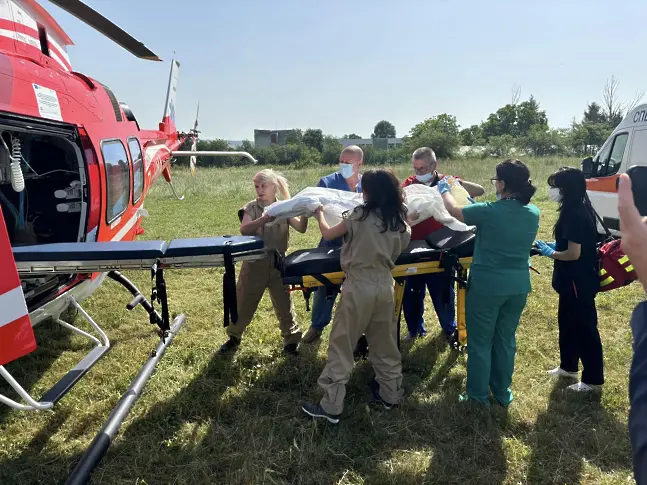 В Плевен се проведе тренировъчен полет на медицински хеликоптер