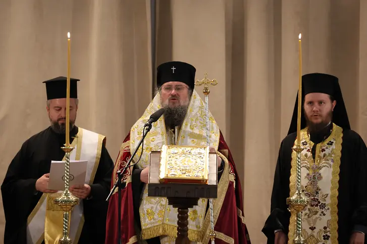 Кои са тримата кандидати за нов български патриарх?