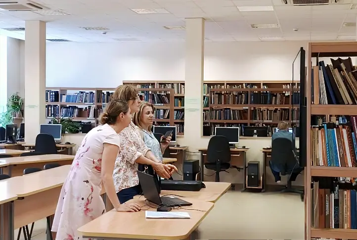 Университетската библиотека на Русенския университет отбелязва 70-годишнината от създаването си с изложба на литература