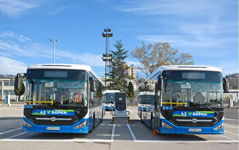 Нощни автобуси по пет линии тръгват във Варна