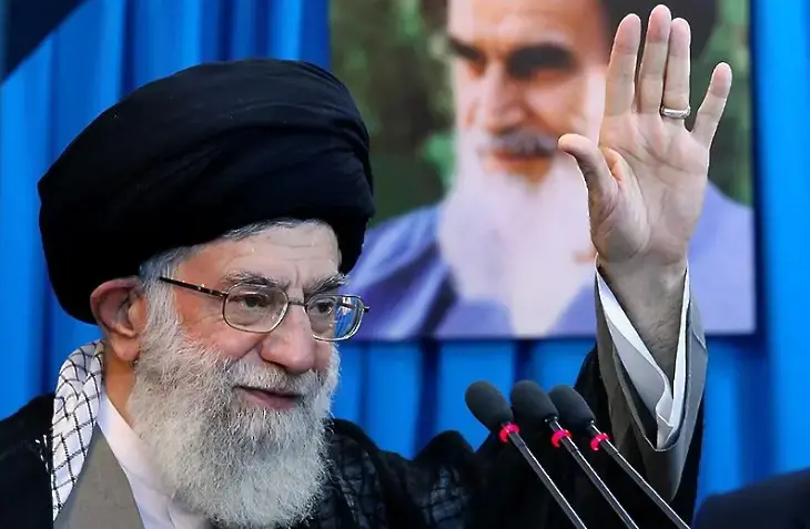 Протеже на аятолаха и кандидат-реформист в оспорвана надпревара за президентския пост в Иран