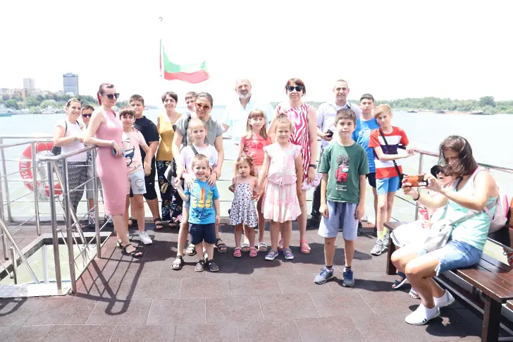 Повече от 160 деца от Русенско се включиха в инициатива  на Областната управа по случай Деня на река Дунав