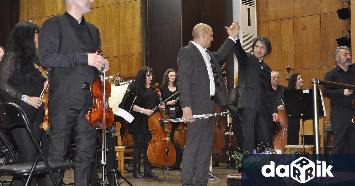 Плевенската филхармония и маестро Йордан Камджалов продължават националното турне Музикална