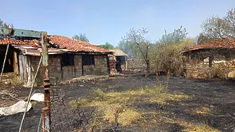 Варене на буркани е причинило пожара, изпепелил две къщи в село Свобода