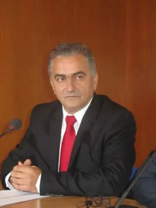  Адриан Петров 