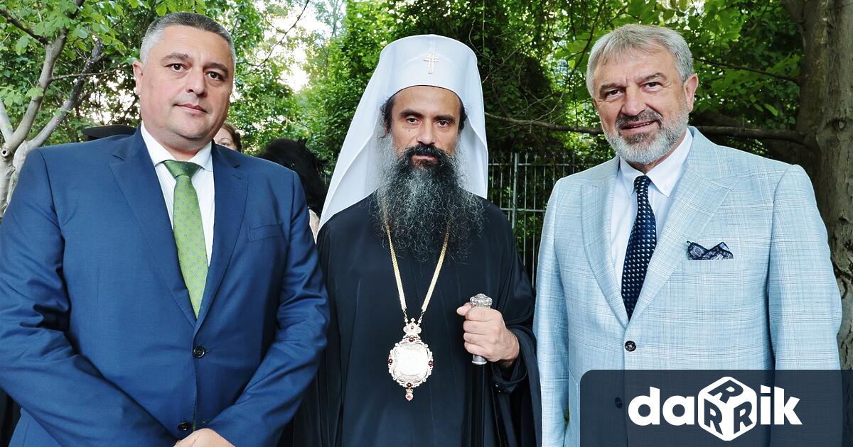 В тази политическа криза и напрегнатото ни ежедневие Българската православна