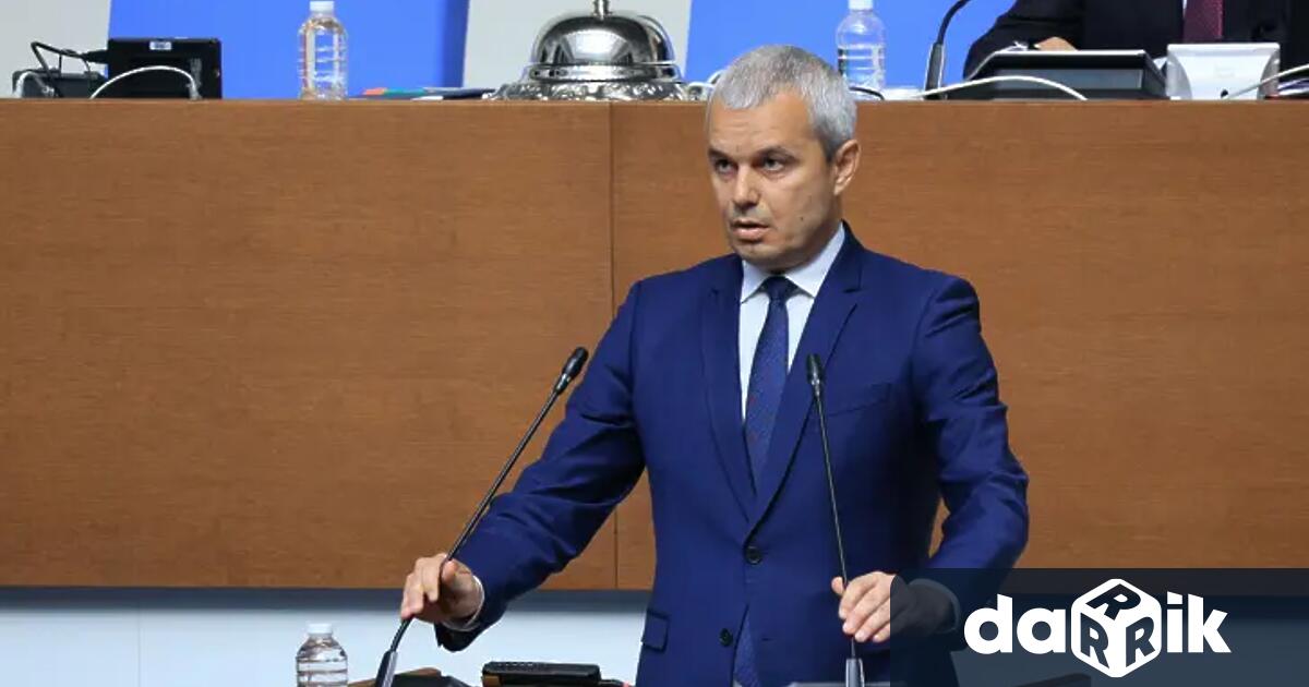 Лидерът на Възраждане Костадин Костадинов призова депутатите да не си