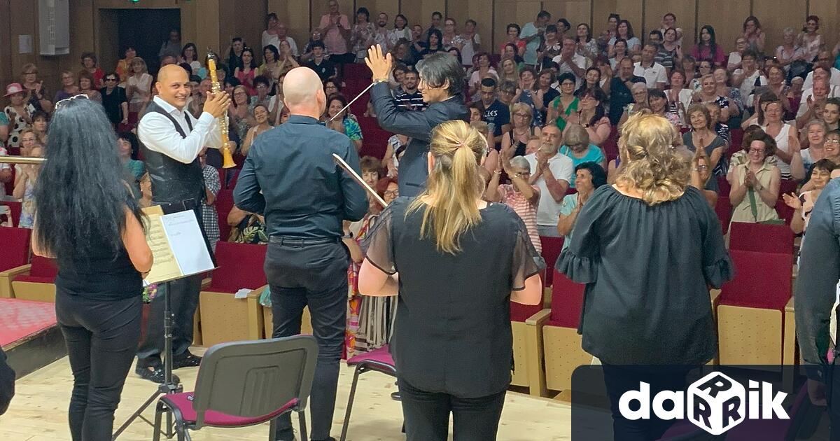 С впечатляващ концерт в Плевен беше даден старт на втория