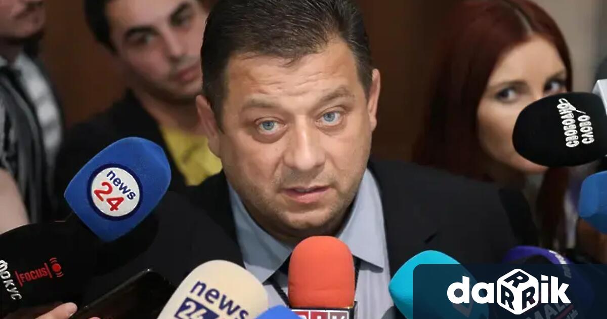 Шестима от 13 те депутати в партия Величие са напуснали парламентарната