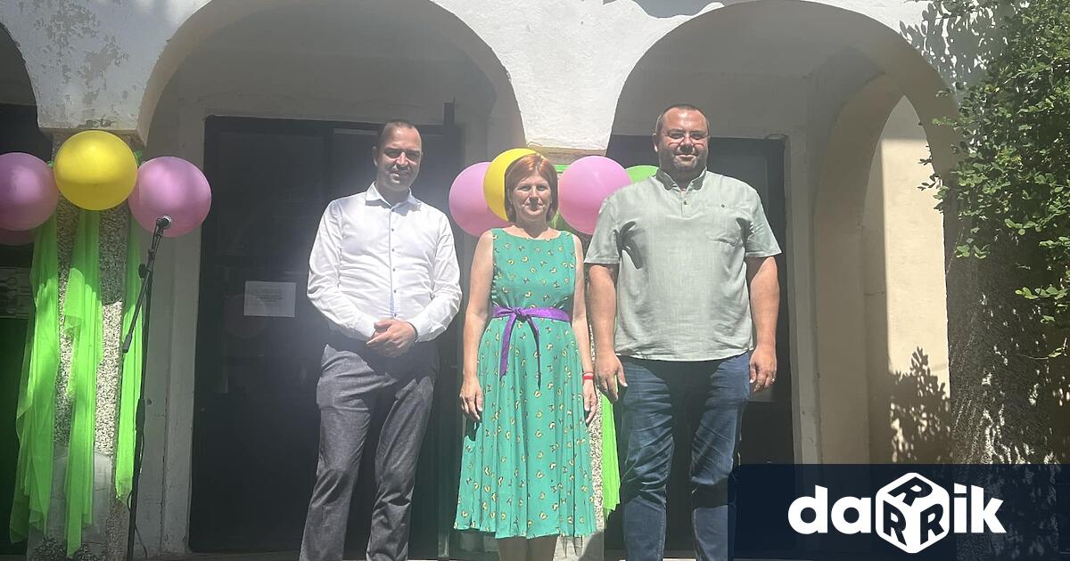 Откриха детския отдел към библиотеката на читалище Светлина в село