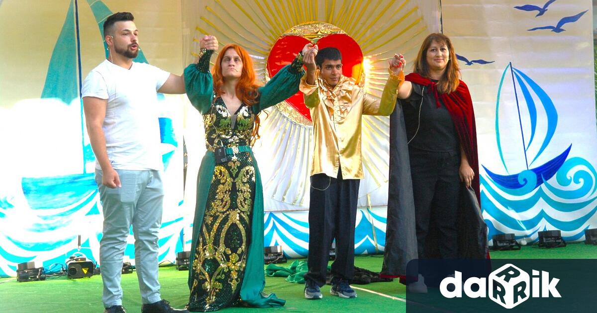 С първо място и множество други награди потребители и служители