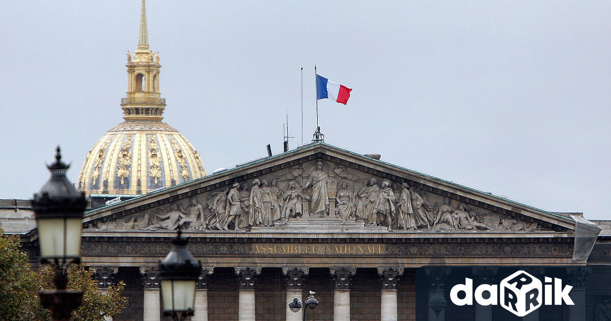 Франция избира новия си парламент В страната се провежда решаващ