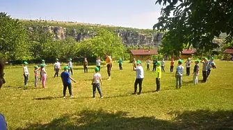 Фондация Шарени лица организира летен еко лагер край Русе