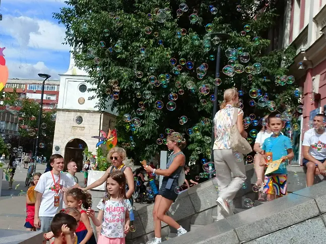 Започна седмото издание на Фестивала за куклено изкуство „Шарено петле“/СНИМКИ/