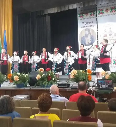 Отлично представяне на НЧ „Осъм-1894" с. Градище на фолклорния фестивал в Славяново