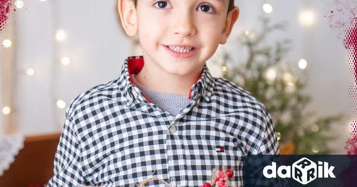 Малкият Алекс се нуждае от помощ за да пребори раково