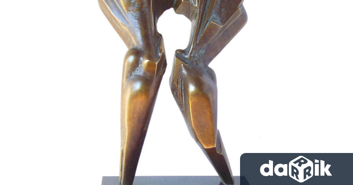 Богомил Живков е роден през 1946 г в град Перник