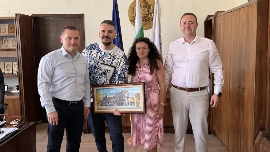 Община Русе ще бъде партньор в зелената кауза на Влади Ампов - Графа