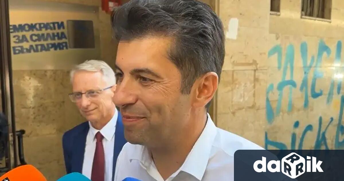 Раздорът между Делян Пеевски и Ахмед Доган предизвика вълна от