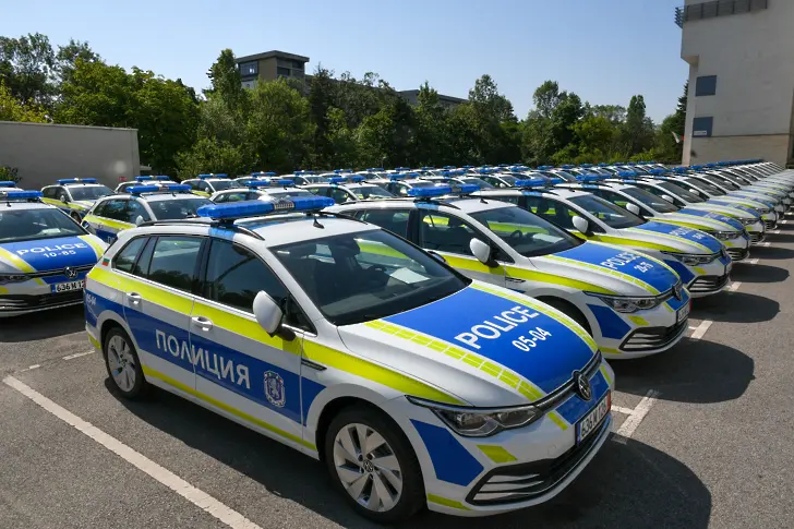 “Пътна полиция” получи нова “порция” високоскоростни автомобили