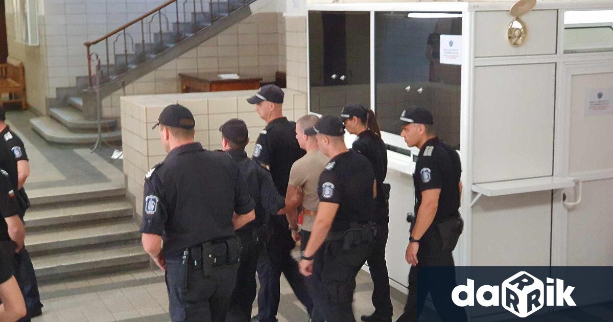 Отсъствието на адвокат Емануил Профиров от Столичната адвокатска колегия стана