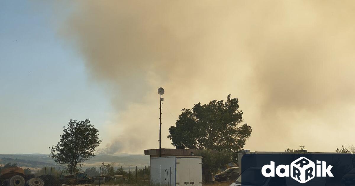 Голям пожар изпепели 10 къщи в ивайловградското село Горноселци предаде
