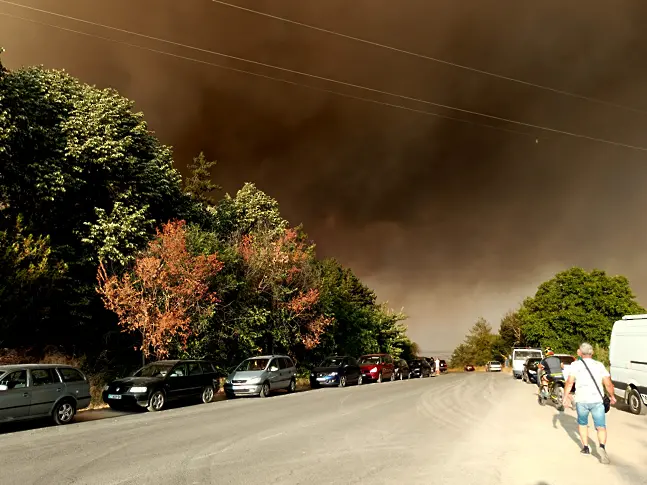 Частично бедствено положение е обявено заради пожара в северната част на Стара Загора
