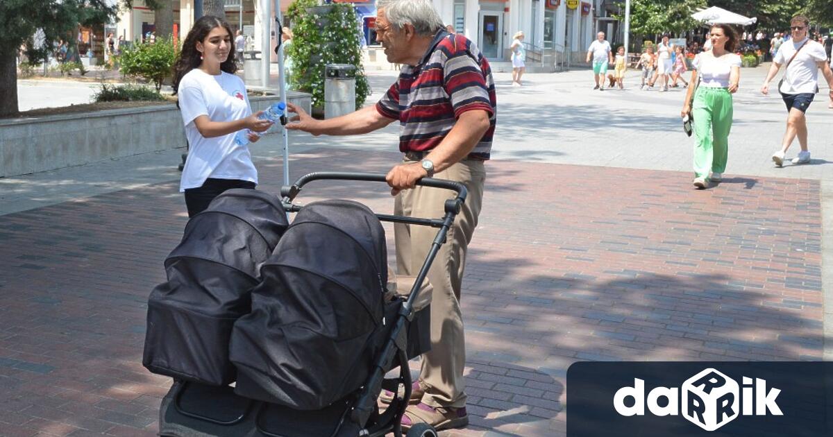 Мобилни медицински пунктове са разкрити в центъра на Варна заради