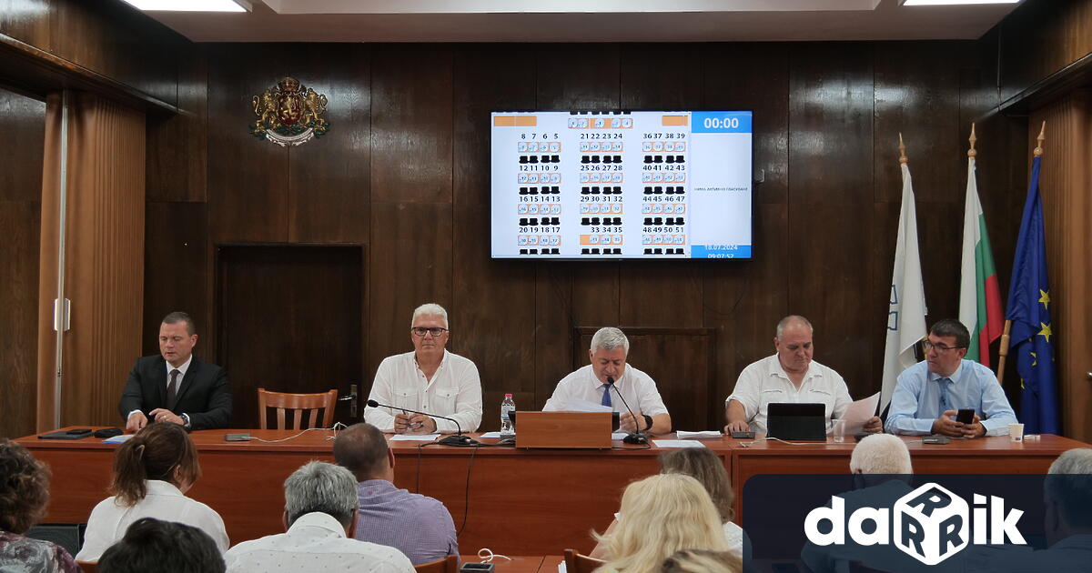 Председателят на Общински съвет – Русе акад Христо Белоев даде