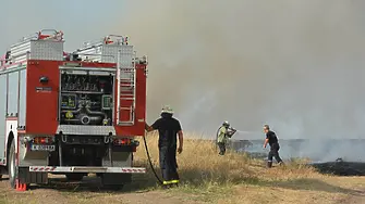 Локализираха пожарите в област Хасково