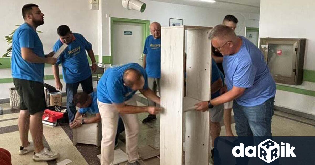 Новата ротарианска година клубът в Добрич стартира с труд и