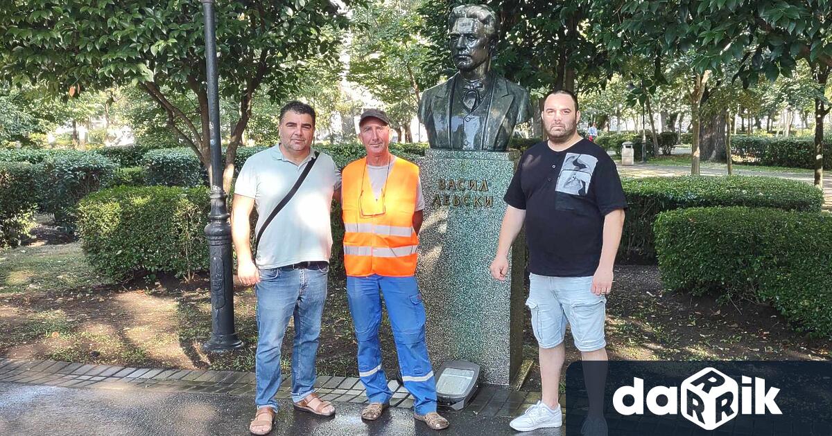 За пореден път журналистите от сайта Uniconbgпочетоха паметта и делото