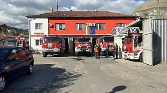 Ликвидиран е пожарът, който възникна в смесена гора в района на селата Коприва,  Цървен дол и  Преколница