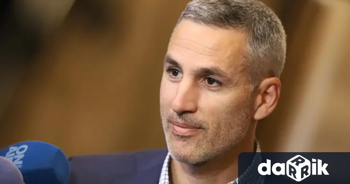 Продължаваме промяната Демократична България видяха политически мотив в отстраняването на Андрей Гюров