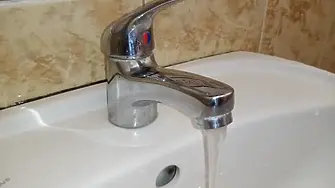 Забраниха поливането с питейна вода в община Рудозем 