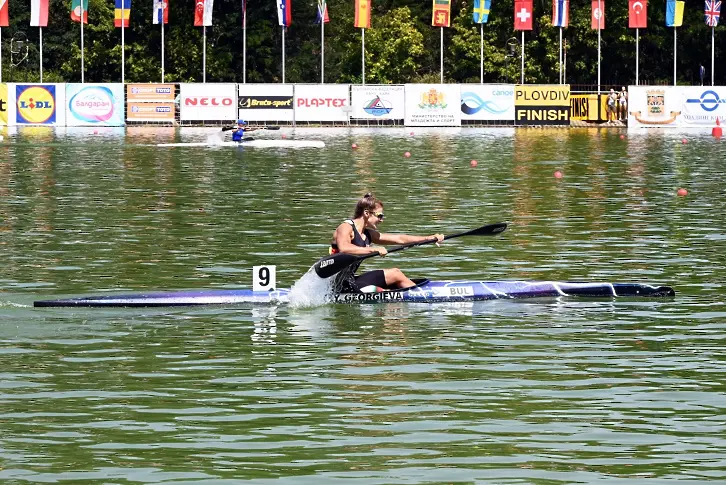 Олимпийката Йоана Георгиева се класира на полуфинал на Световното по кану-каяк до 23 г. в Пловдив