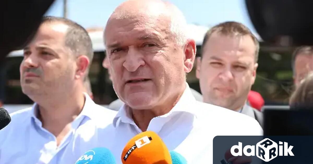 До края на деня в пострадалите от пожарите села Воден и