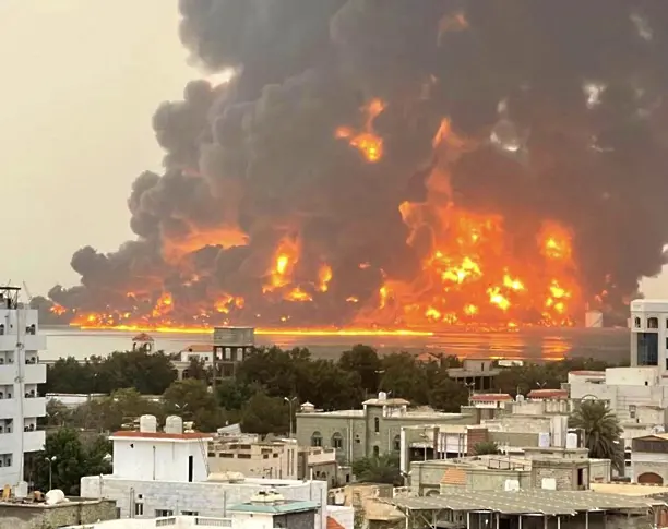 Израел удари пристанище в Йемен, има загинали